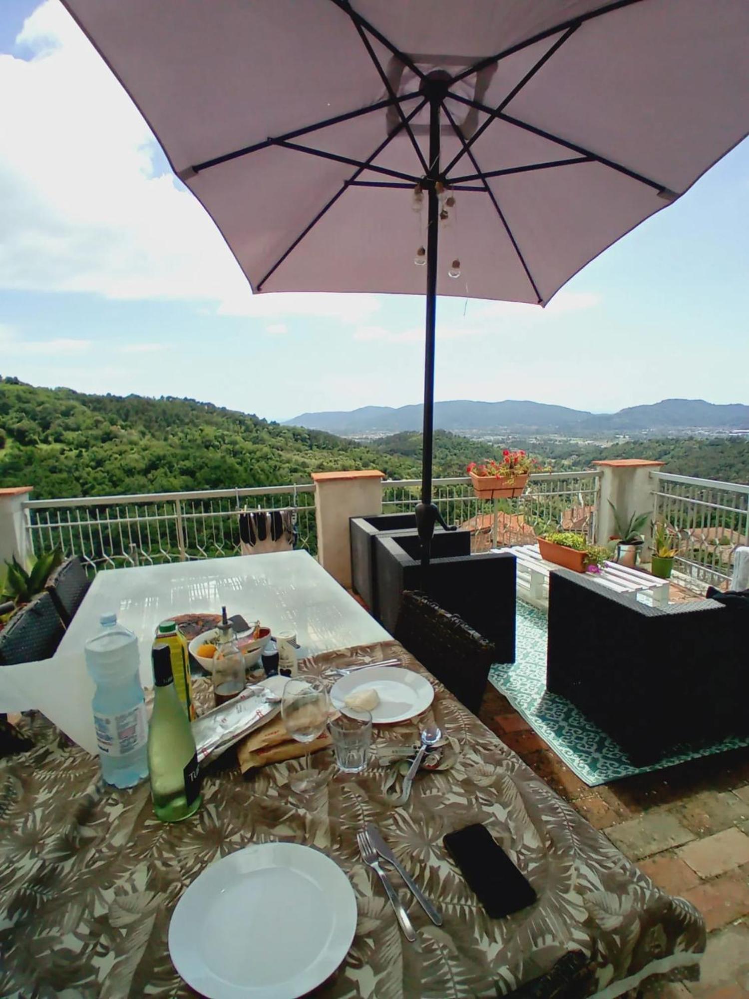 Comfortable Apartment With Sea View In Falcinello Exterior photo
