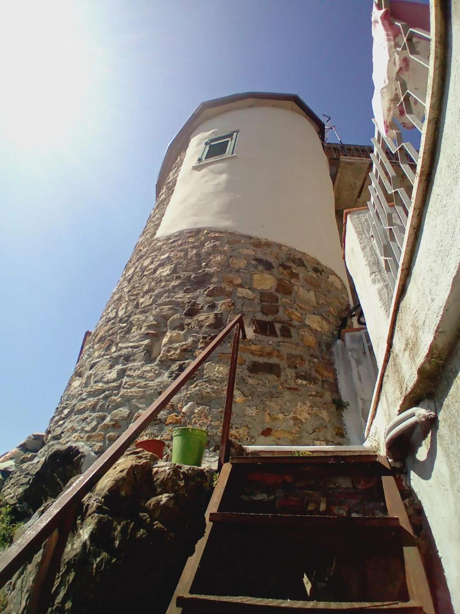 Comfortable Apartment With Sea View In Falcinello Exterior photo