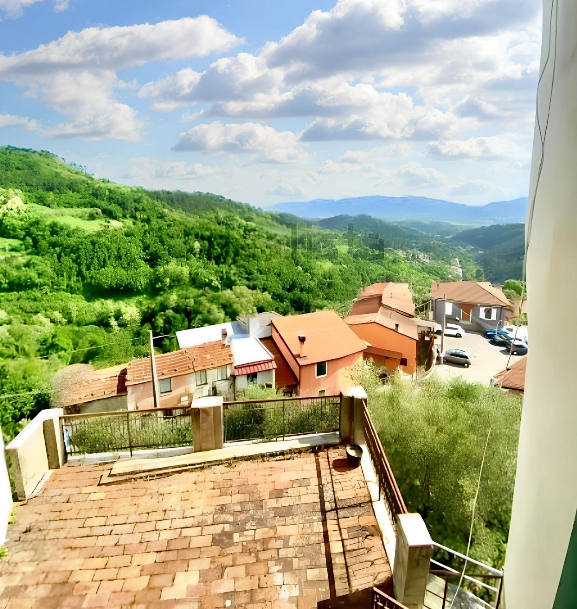 Comfortable Apartment With Sea View In Falcinello Exterior photo